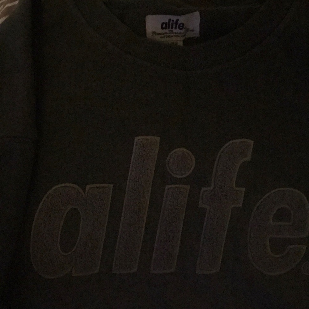 Sweater - Picture 2 of 3